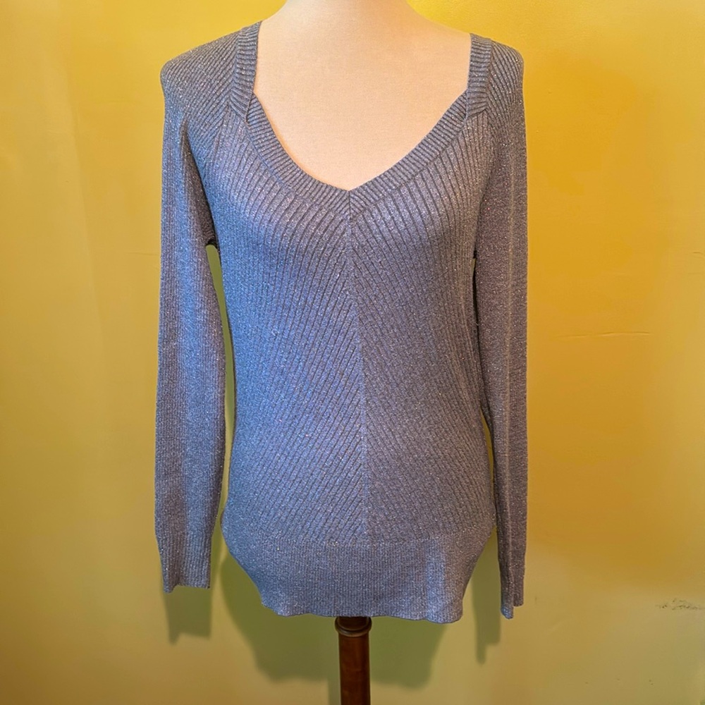White House Black Market Sweater Size Medium